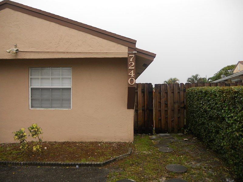 1st image of 7240 SW 14th St