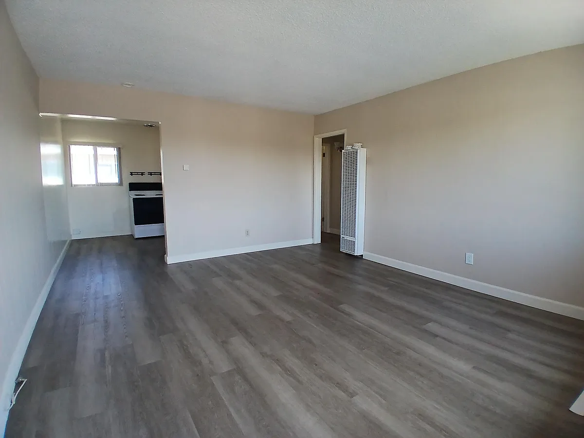 Building Photo - 1174 Reed Ave