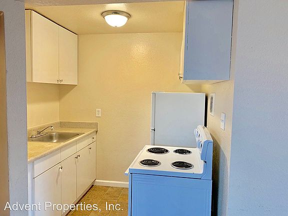 4th image of 7979 Macarthur Blvd APT 5