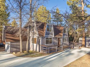 827 Riverside Ave, Sugarloaf, CA 92386