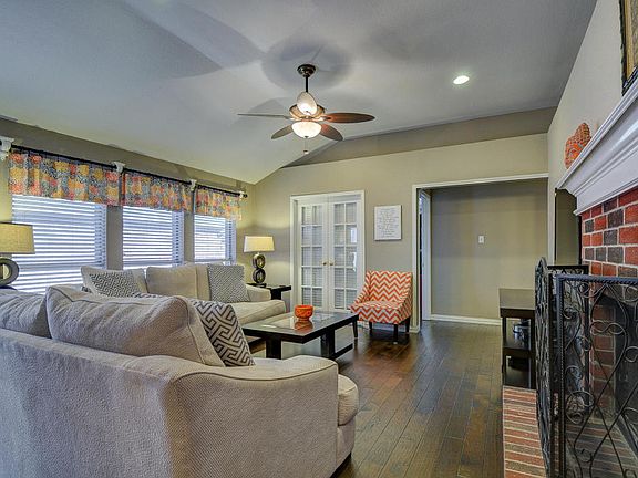 4th image of 5623 Alicante Dr