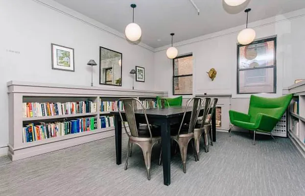 Rented by EXR | media 51