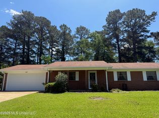 2617 Roxanne Dr, Pearl, MS 39208