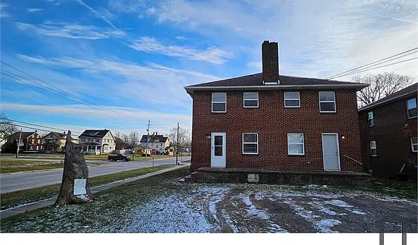1893 E 31st St — Photo 1