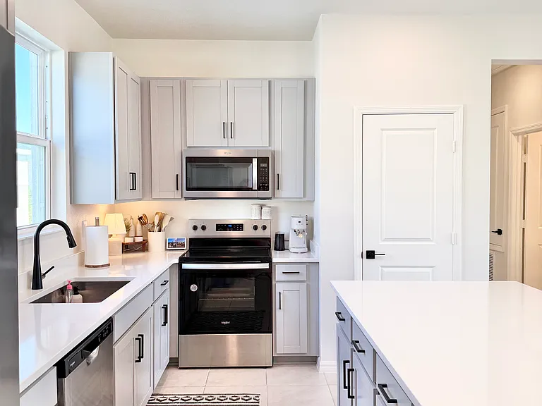 639 Alder Ln — Photo 7