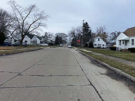2nd image of 15375 Semrau Ave