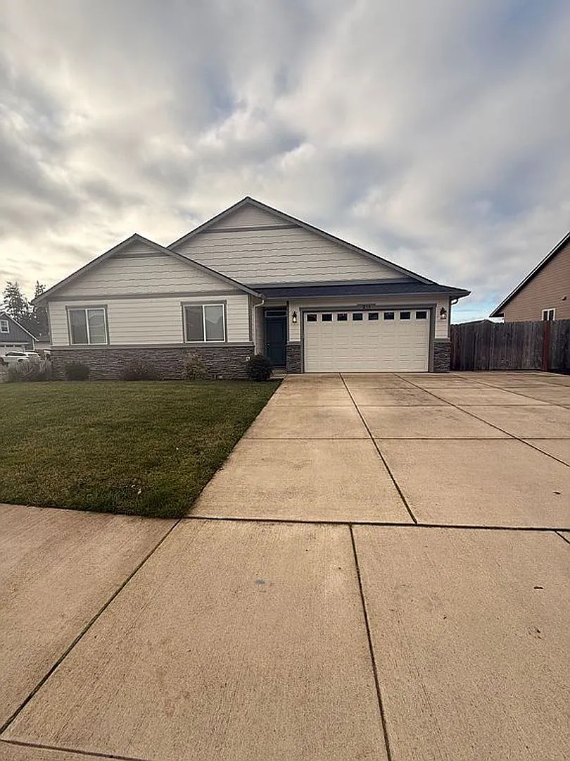 Modern Design Duplex — Photo 1