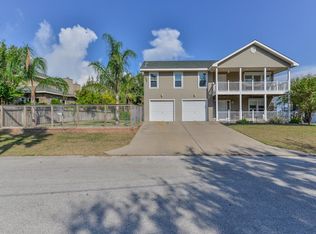 12722 El Capitan, Galveston, TX 77554