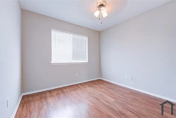 20135 Telegraph Square Ln — Photo 15