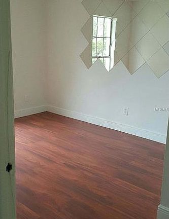 4th image of 9040 Dixiana Villa Cir