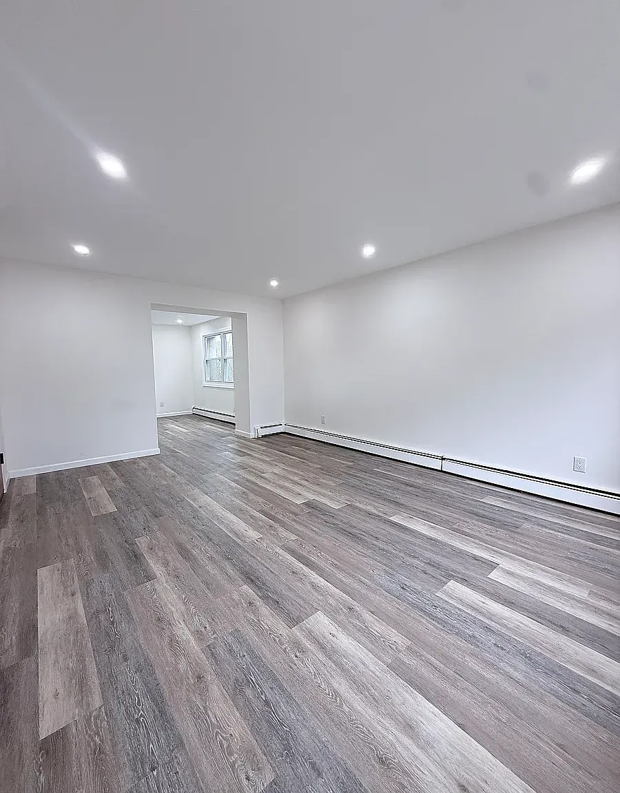2 bed, $2,350 — Photo 4
