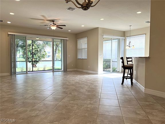 3rd image of 11205 Sparkleberry Dr