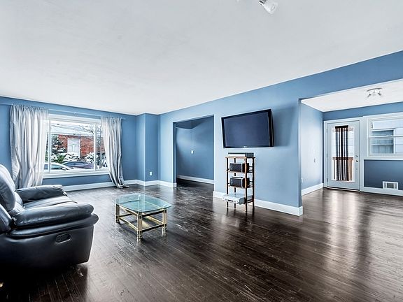 4th image of 27 Madison Ave #1