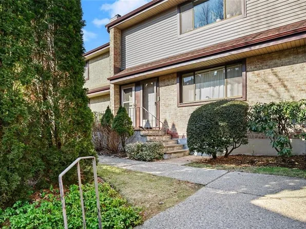2437 Bedford Street #C16, Stamford, CT 06905