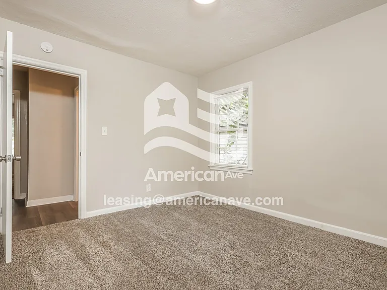 673855_013_wm_-_bedroom_12909201.jpg