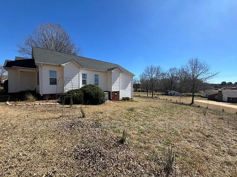 1014 Old Mill Rd — Photo 30
