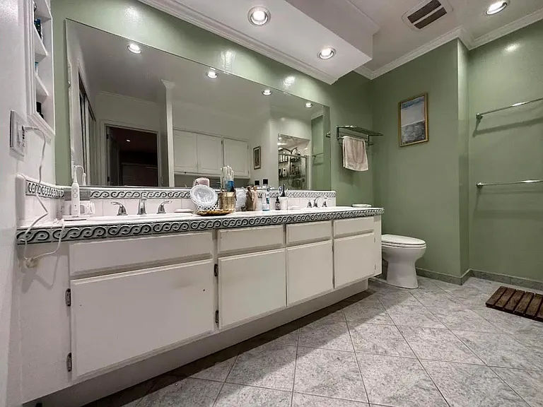 4445 Cartwright Ave #101 — Photo 11