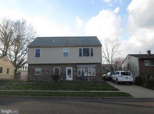 2928 Windsor Dr, Bensalem, PA