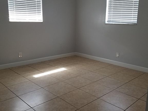 5th image of 5661 SW 36th Ct APT 101