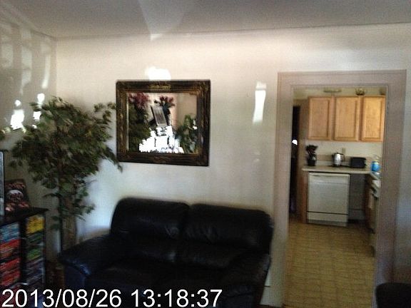 3rd image of 832 Berkley Ave #834