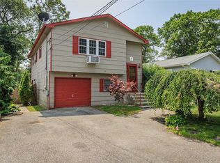 48 Prince St, Patchogue, NY 11772
