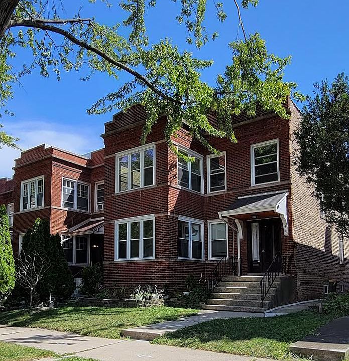 1st image of 4057 W Waveland Ave #2