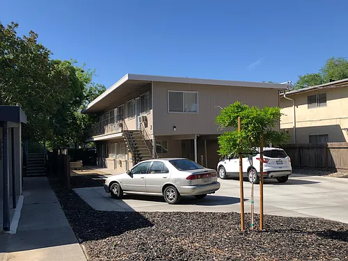 406 9th St Photo 1