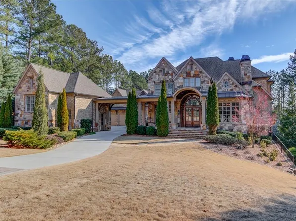 922 Little Darby Ln, Suwanee, GA 30024