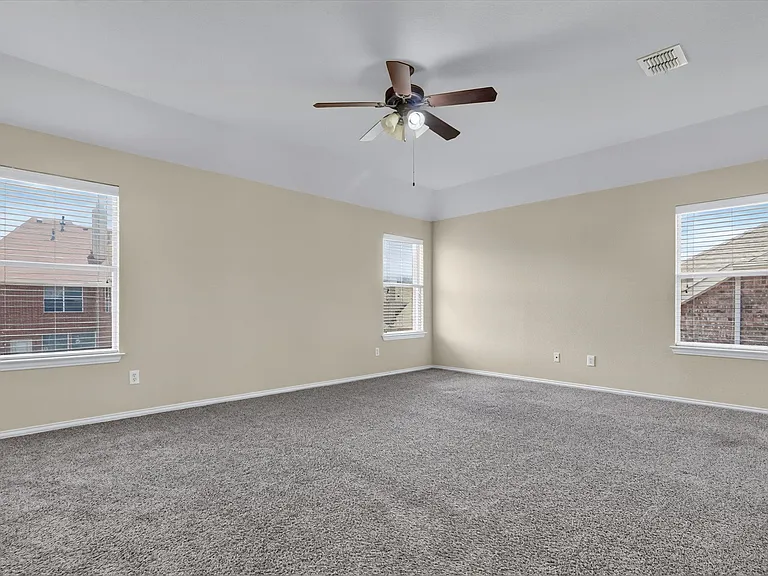11945 Henderson Dr — Photo 31