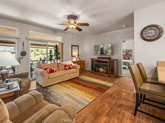 4th image of 775 Riverside Ave