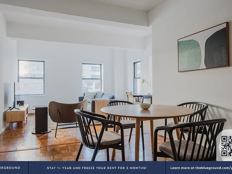 360 W 34th St #6G — Photo 6