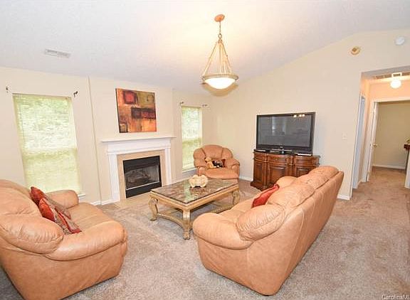 5th image of 7914 Sir Barton Ct