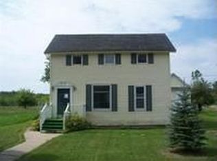 426 7th St, Cheboygan, MI 49721