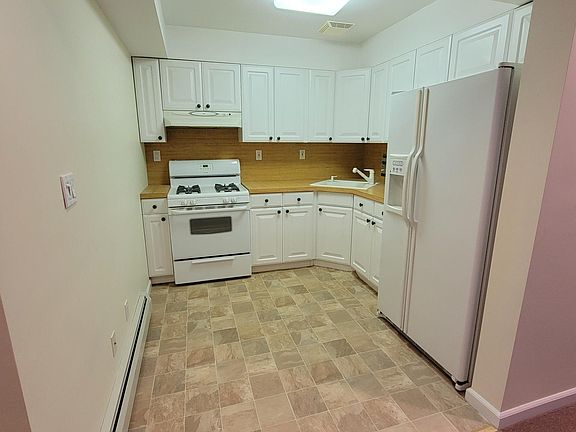 2nd image of 16315 59th Ave