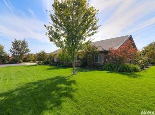 14154 E Jahant Rd, Acampo, CA 95220