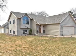 1113 3rd St SE, Faribault, MN 55021