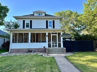 712 E 5th Ave, Mitchell, SD 57301