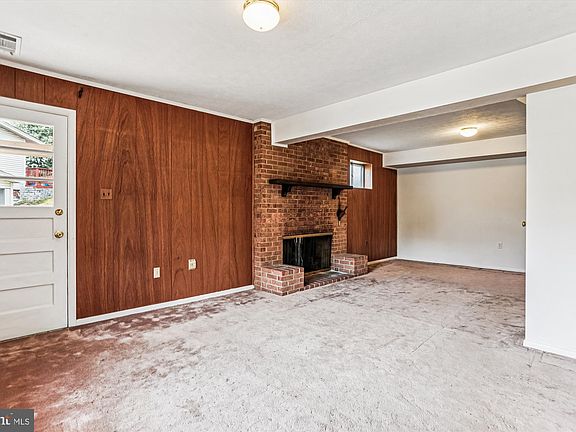 5th image of 8602 Dora Ct