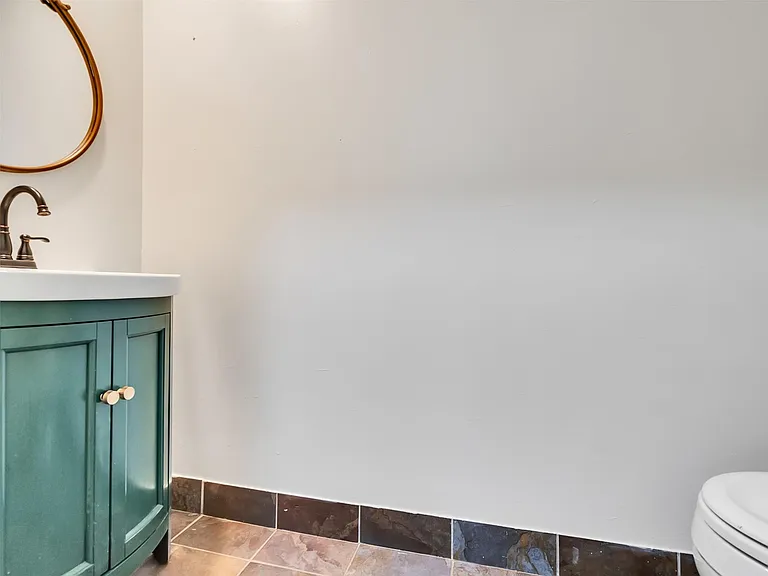 423 Forest Hills Dr — Photo 31