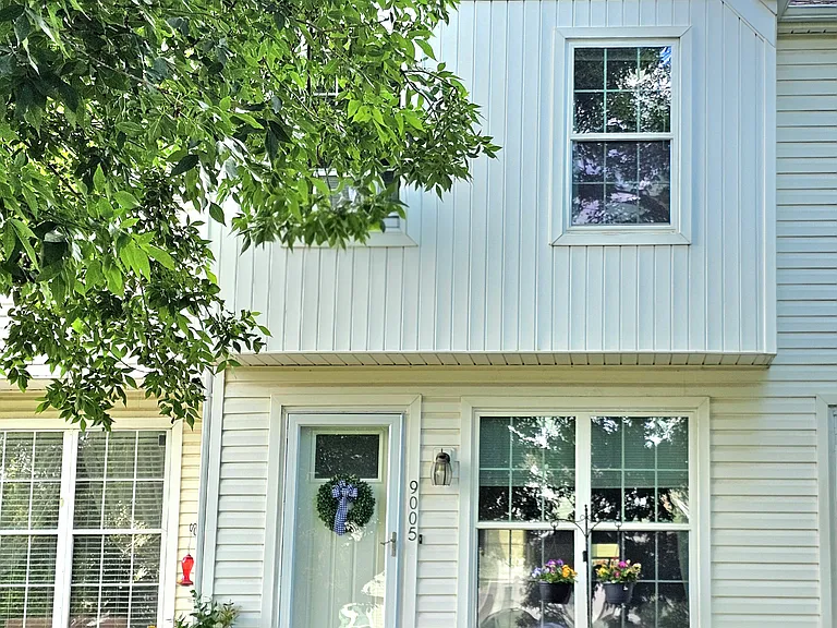 9005 W Floyd Ave — Photo 1
