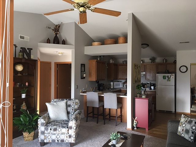 1st image of 135 W Oak Leaf Dr Unit 18