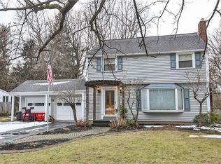 2511 Oakview Dr, Rochester, NY 14617