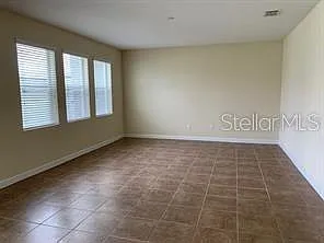 4 bed, 2.5 bath, 2727 sqft, $3,295 — Photo 4