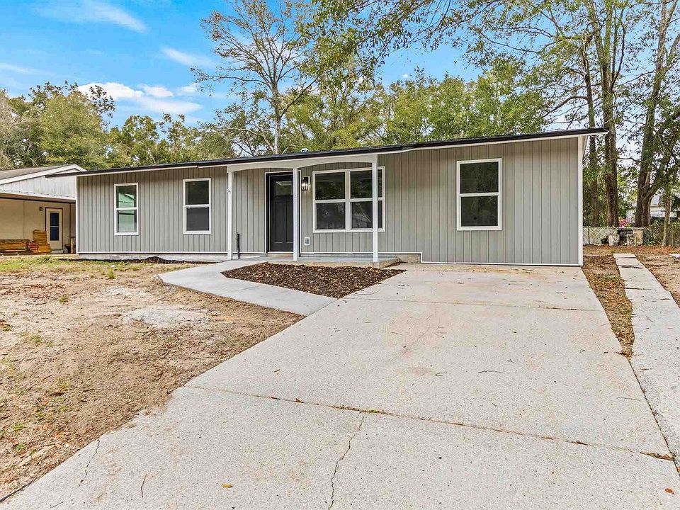 1st image of 2122 Pullman Cir