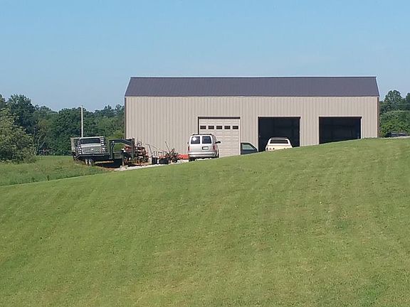 3rd image of 435 Standing Stone Park Hwy
