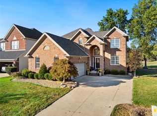 34270 Crown Colony Dr, Avon, OH