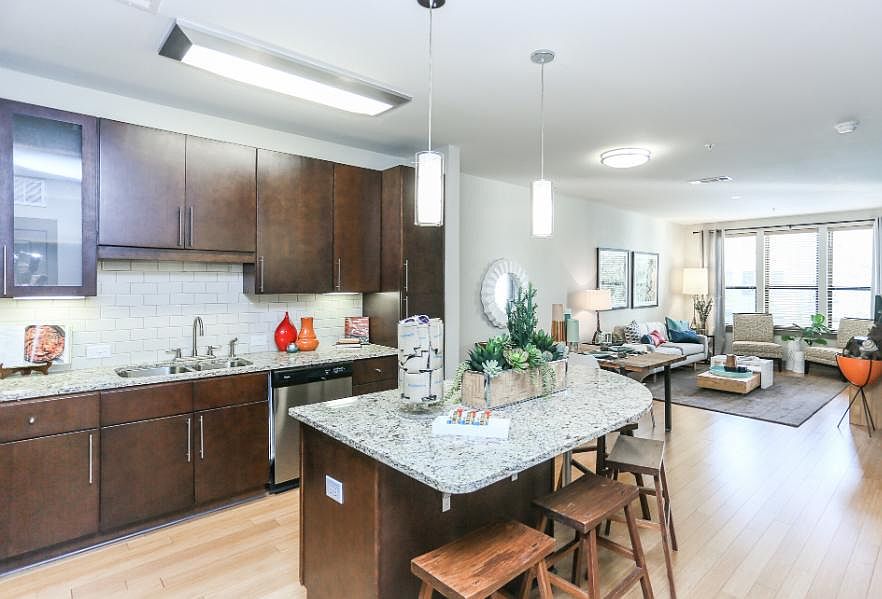 1st image of 1312 W 6th St #3180