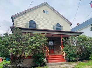 14-16 S Market St, Glen Lyon, PA 18617