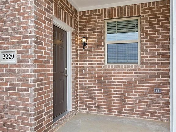 2nd image of 2229 Canongate Dr
