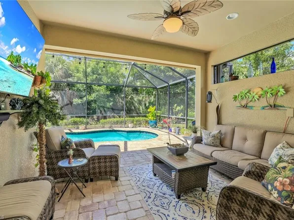 7113 Live Oak DR, NAPLES, FL 34114